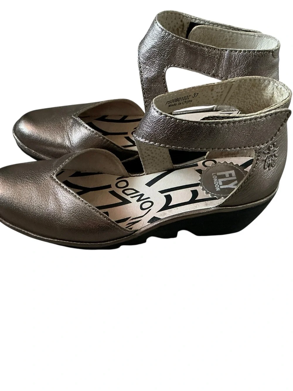 Fly London Pats pewter metallic leather closed toe ankle strap shoes size 37